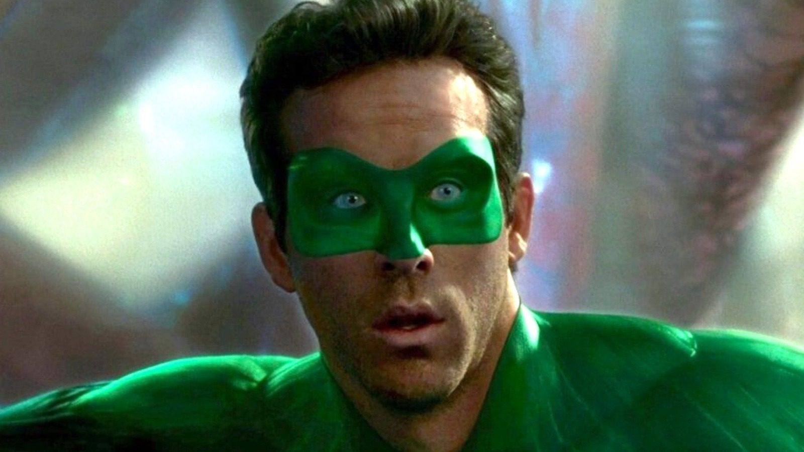 Why Ryan Reynolds' Green Lantern Bombed At The Box Office